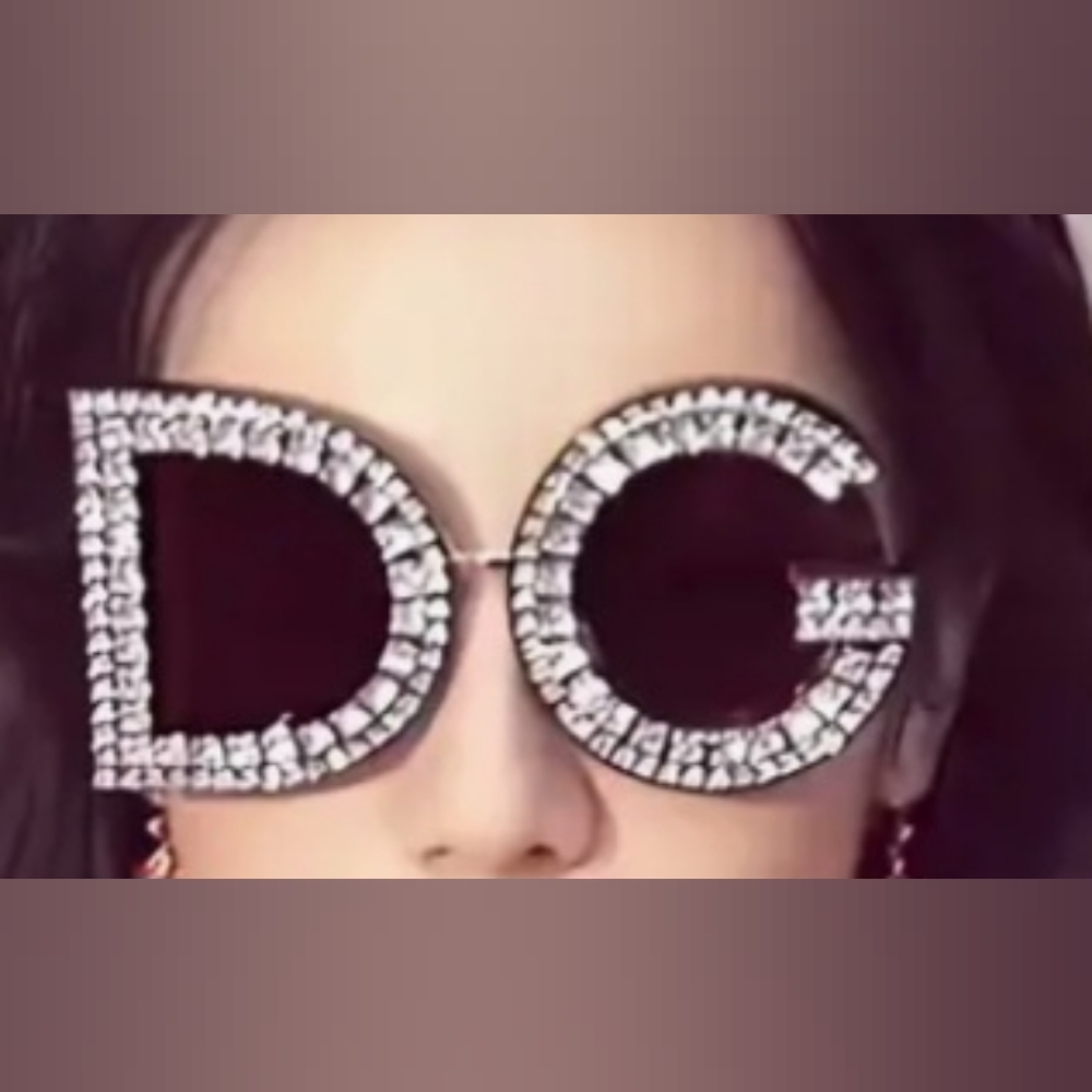 💥 SUNGLASSES 💥 - Picture 8 of 9